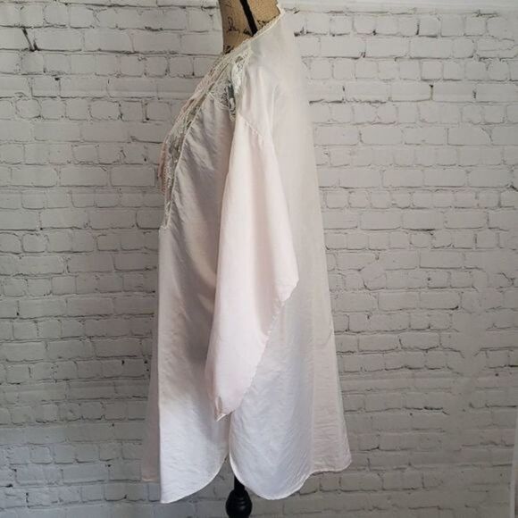 Vintage Pink Lace Nightgown - Picture 3 of 12